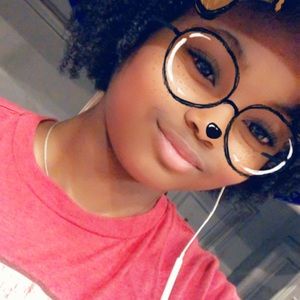 Meet your Posher, Haille